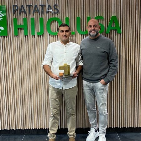 5 TRABAJADORES 10 AÑOS JAIRO