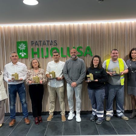 5 TRABAJADORES GRUPO