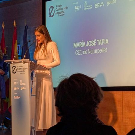 SOMOS-HIJOLUSA_PREMIO-CASTILLA-Y-LEON-EMPRENDE-2025_Toda-Una-Vida_03abr25_13