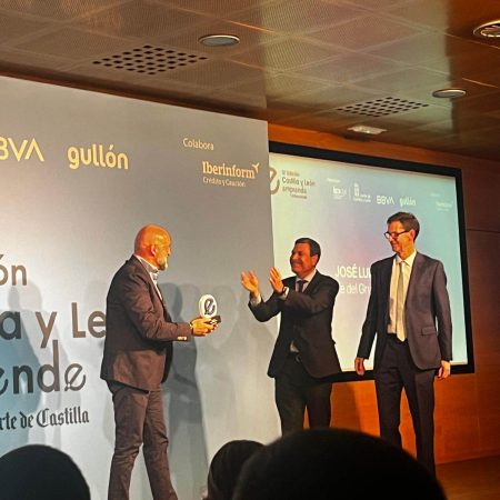 SOMOS-HIJOLUSA_PREMIO-CASTILLA-Y-LEON-EMPRENDE-2025_Toda-Una-Vida_03abr25_2b1