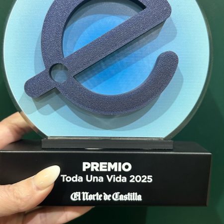 SOMOS-HIJOLUSA_PREMIO-CASTILLA-Y-LEON-EMPRENDE-2025_Toda-Una-Vida_03abr25_3a