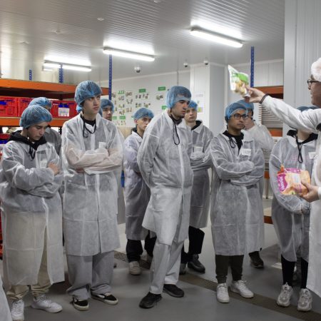 Somos-Hijolusa_Visita-IES-Giner-de-los-Rios_Electronica_4mar26_9